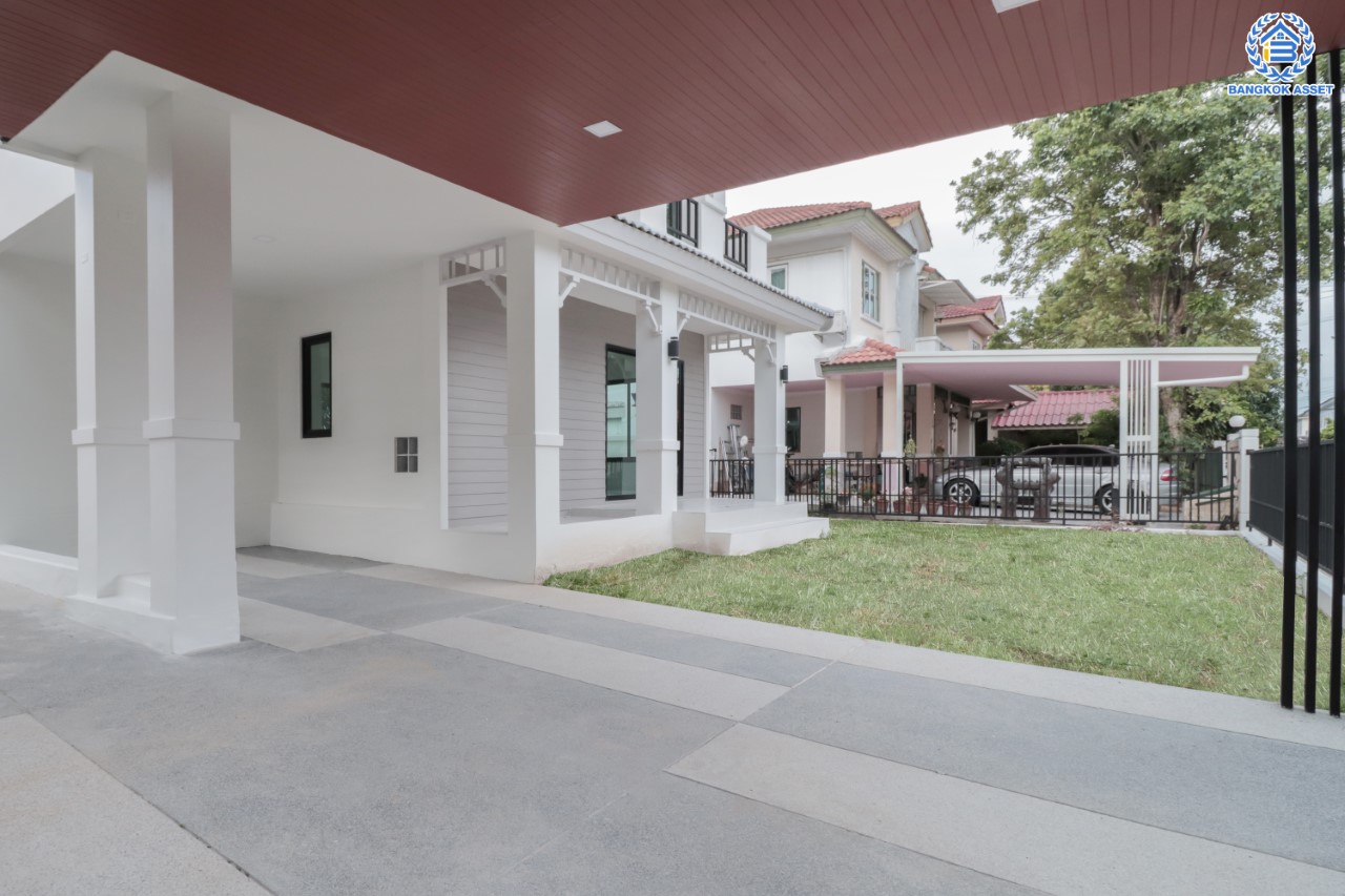 บ้านมือสองตกแต่งใหม่ แบรนด์ LH ม.ชลลดา บางใหญ่-เซ็นทรัลเวสต์เกต หลังใหญ่ เนื้อที่ 64 ตร.ว. ฟังก์ชัน 3 ห้องนอน 2 ห้องน้ำ จอดรถได้ 3 ที่จอดรถ พร้อม Facilities ครบครัน บนทำเลเดินทางสะดวก เชื่อมต่อถ.กาญจนาภิเษก ใกล้รถไฟฟ้าสายสีม่วง "สถานีคลองบางไผ่"